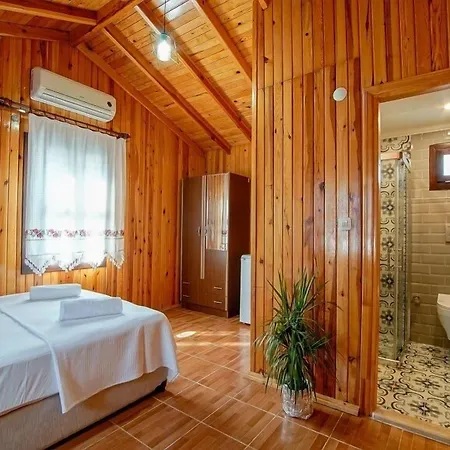 Cuhadar Ahsap Evleri Hotel Palamutbuku