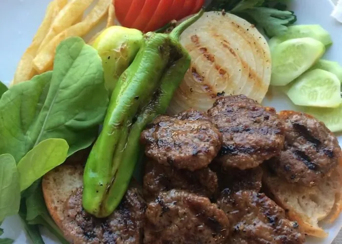 Cuhadar Ahsap Evleri