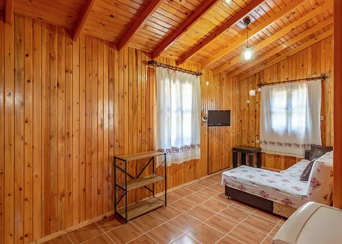 Hotel Cuhadar Ahsap Evleri